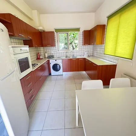 Theodorou Town Apartament