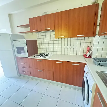 Theodorou Town Apartman *